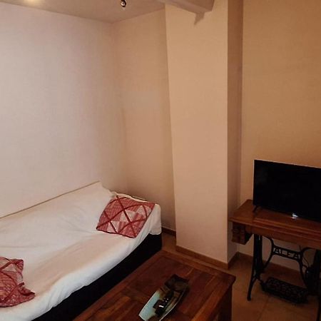Apartamentos Casa May 2 - Centro Benidorm- Solo Mayores De 30 Anos Y Familias Exterior foto